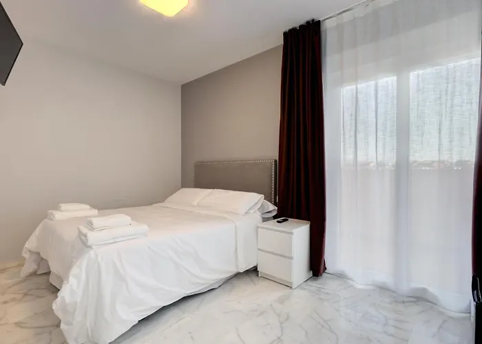 37 4* Estepona
